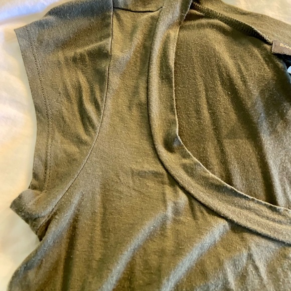 Super soft XS Retro Stretch/Vintage Banana Republic Olive Green Tee - Picture 3 of 7